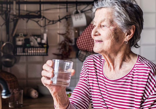 How to know when an elderly person can't live alone?